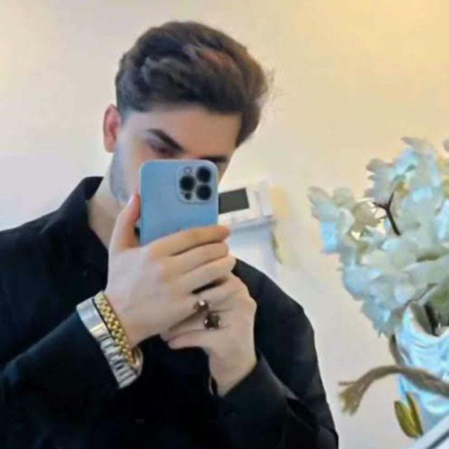 Priyanshu khan ™️