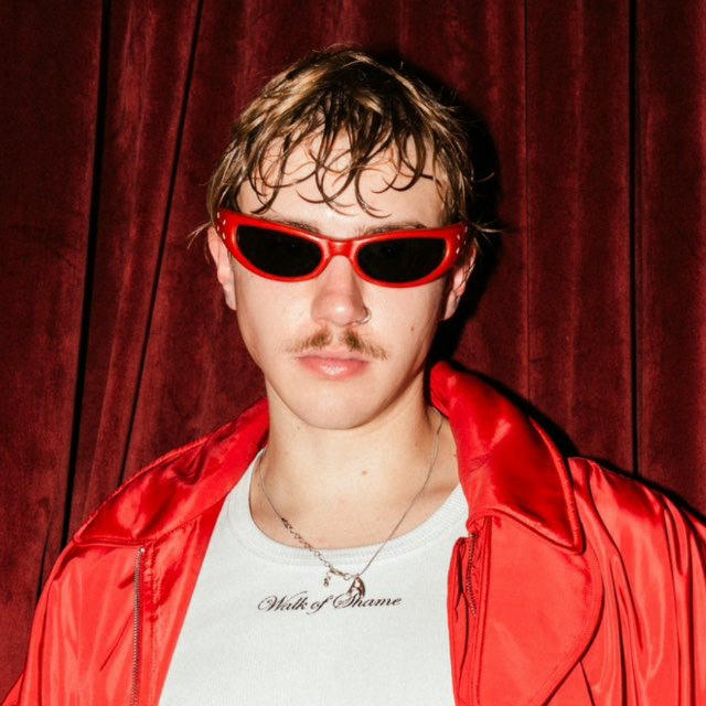 саша теслонд @teslond