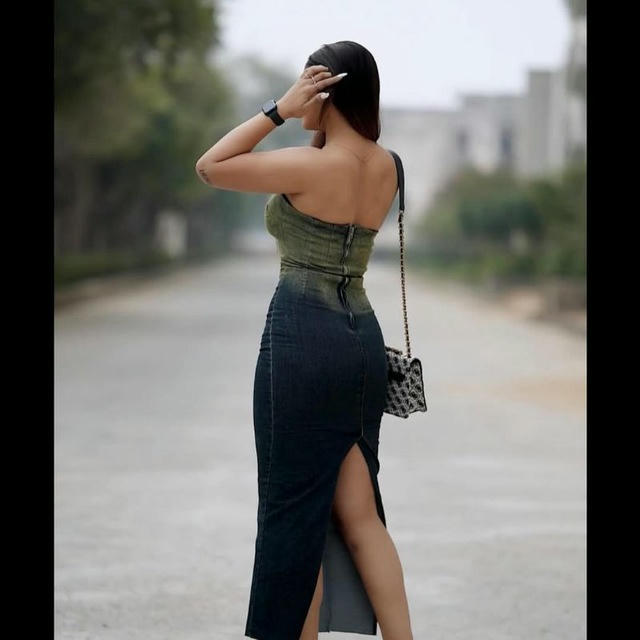 ᴀʟɪsʜᴀ ᴊᴀɪɴ (Golden Girl)