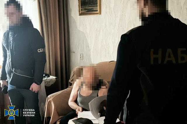 СБУ та НАБУ викрили керівництво оборонного заводу, яке розкрадало державні кошти на закупівлях броні для танків ЗСУ Служба бе