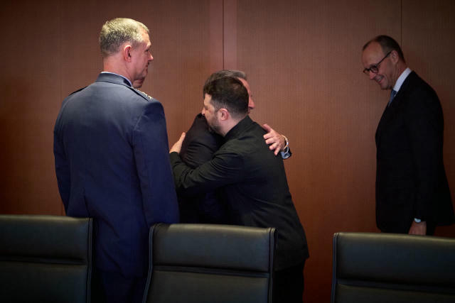 ❗️Берлін посилив безпеку через візит Зеленського У Берліні перекрито вулиці, посилено охорону та контроль, можливі перебої у