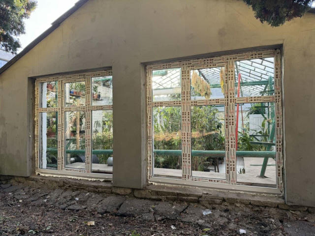 ⚡️ У Львові відреставрували єдину в Україні оранжерею лікарських рослин Ботанічний сад медуніверситету завершив реконструкцію