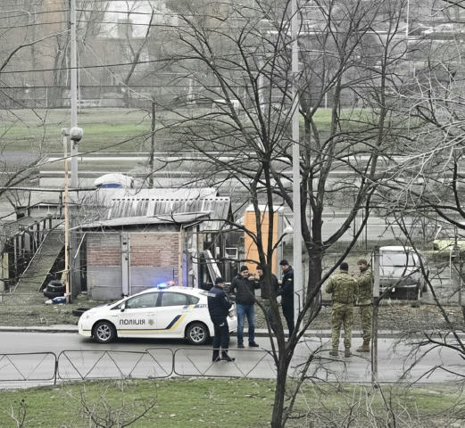 ❗Проспект Романа Шухевича 22-24 (15:35) пакують Отправить прогноз - @pogoda_kyivv_bot