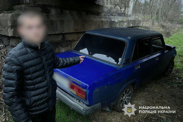 😐Хлопець вкрав у колишнього вітчима зламане авто на Дніпропетровщині. 20-річний парубок вирішив забрати «сімку» у колишнього