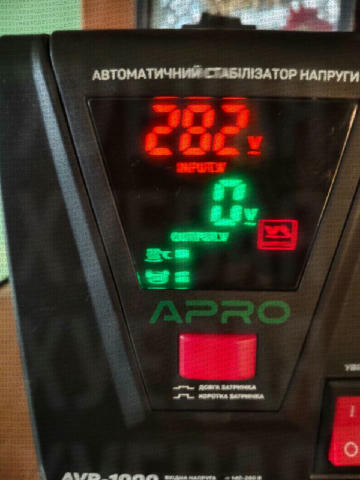 Одесі починають давати світло. Через сильну напругу у людей горить техніка