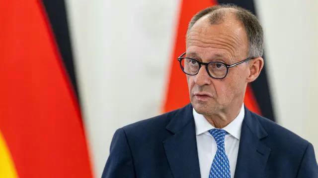 🇩🇪 Європейські війська в Україні зможуть давати відсіч силам РФ. Це є у гарантіях безпеки, - Мерц На запитання журналістів