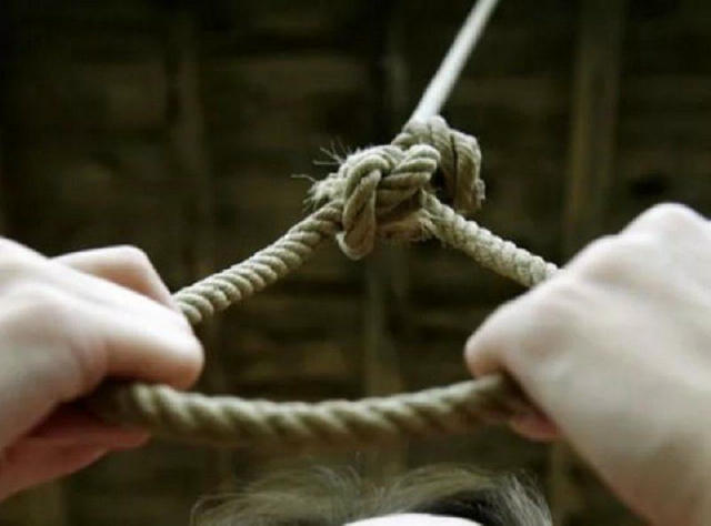 ⚰️ Трагедія у військкоматі: чоловік вчинив самогубство На Криворіжжі в казармі військкомату знайшли повішеним 55-річного чоло