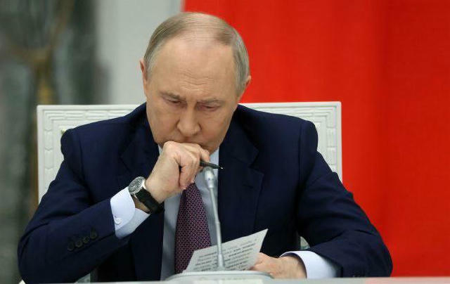 😡 Путін підписав закон, який дозволяє вилучити житло на окупованих територіях, - росЗМІ Окупаційна влада буде вилучати житло