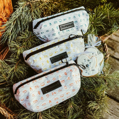 Ми підготували лімітовану різдвяну версію Vanbax 2 з тематичним принтом. Це вдалий подарунок для близьких, друзів або для себ