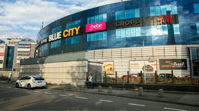 🏪 У Варшаві можуть знести ТЦ Blue City: на його місці планують житло Один із найбільших торгових центрів столиці (Al. Jerozo