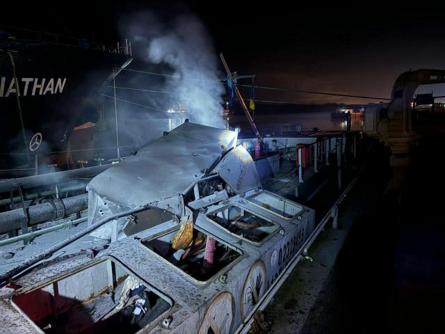 Підари всю ніч обстрілювали порти Одеси. Внаслідок влучань безпілотників були пошкоджені елеватори, склади цивільних підприєм