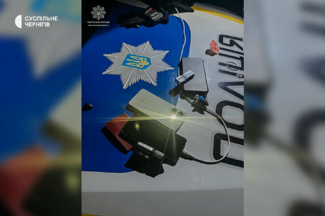 Викрав сумку та телефон: неповнолітнього хлопця, якого підозрюють у скоєнні грабежу, затримали у Чернігові.