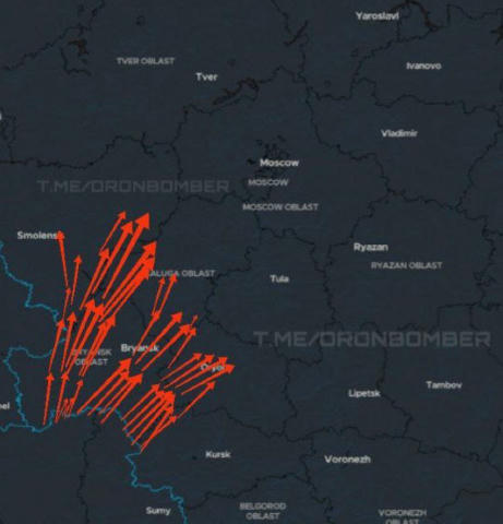 😈 Відповідь летить по росії Зараз табун українських дронів прямує у напрямку москви та московської області