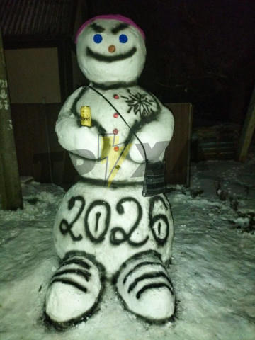 Главный снеговик замечен на Бабурке 😁 Такого увидишь в темноте и обосрешься. Если у Вас есть что-то интересное, присылайте �