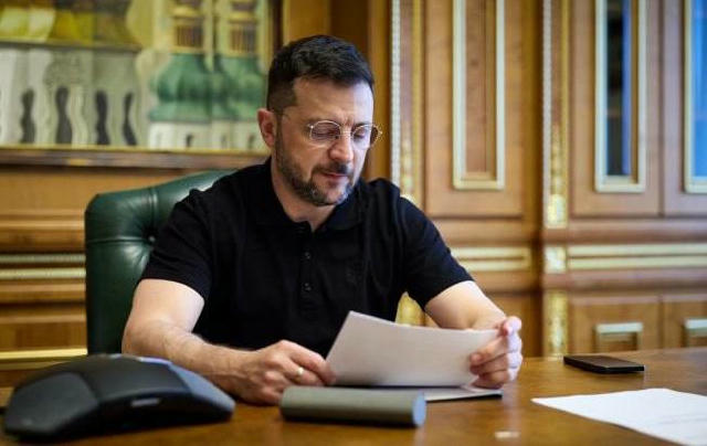 🔥Україна синхронізувала нові санкції проти Росії з Британією Зеленський підписав два укази, якими ввів у дію рішення Ради на