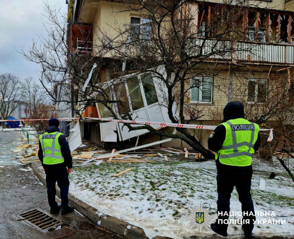 Внаслідок масованої комбінованої атаки на Київ вночі та вранці 27 грудня загинув 71-річний чоловік, ще 32 людини постраждали,