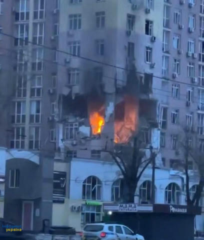 ⚡️ Будинки в Києві все ще горять. 🤓 Інформує Україна 🔵 Новини твого міста 🔵