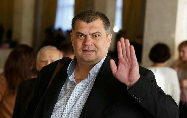 НАБУ проводит обыски в здании Верховной Рады у народных депутатов от партии «Слуга народа» — Киселя и Корявченкова, сообщают