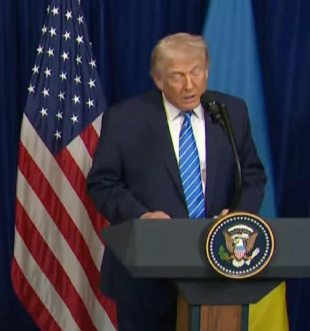 ⚡️На переговорах про закінчення війни залишається одне або два питання, — Трамп «Питання Донбасу досі невирішене, я думаю, що