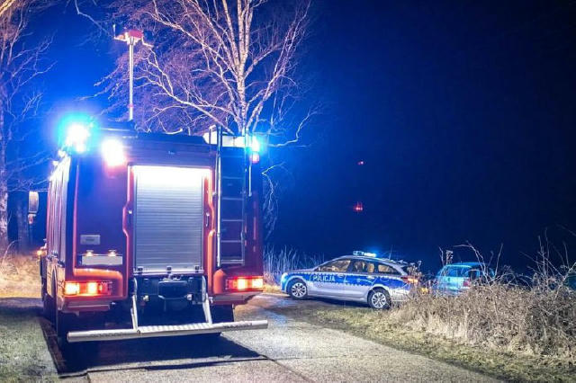 🚁 У Польщі військовий дрон впав поблизу житлового будинку, — RMF Видання пише, що інцидент стався в селі Леково у Мазовецько