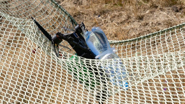 Місцева поліція не виявила ознак переплат на закупівлі сітки для захисту від дронів. Тепер за справу взялися слідчі з Миколає